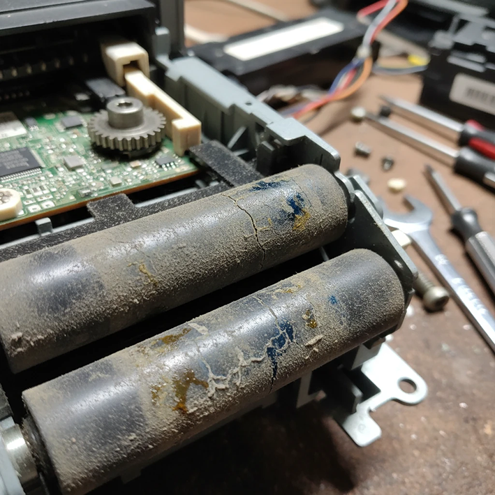 فصل اول: چرا پرینتر HP من کاغذ را برنمی‌دارد؟ ریشه‌یابی علل اصلی